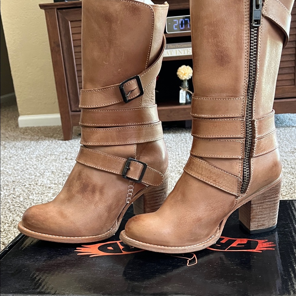 Freebird Barker Beige Heeled Boots